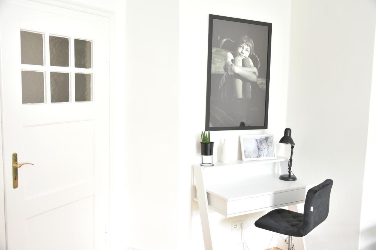 White Midsommar - Stilvolle Wohnung, 3 Schlafzimmer, Wohnzimmer, Kueche Apartment *