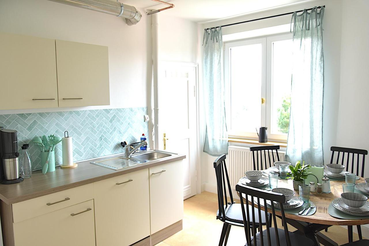 White Midsommar - Stilvolle Wohnung, 3 Schlafzimmer, Wohnzimmer, Kueche Landshut